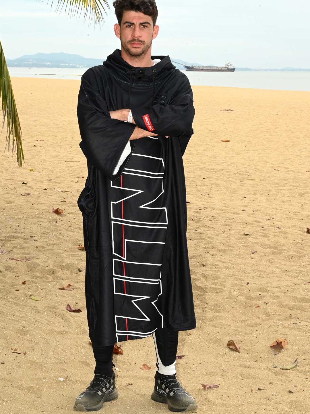 Microfibered Pull-over Towel Hoodie -BLACK-