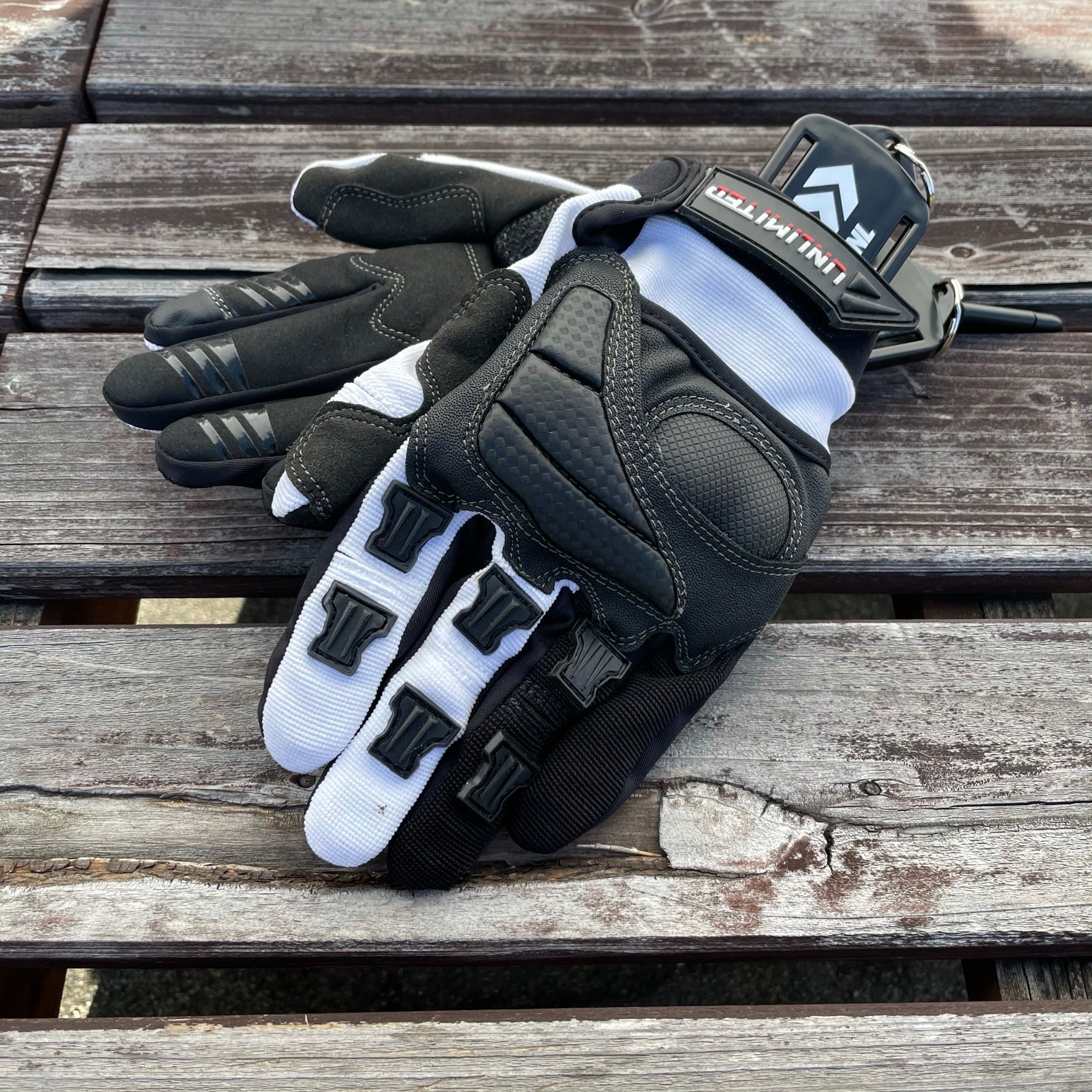 Gloves Keeper -2pcs-